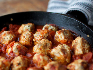 Paleo Turkey Bacon Meatballs with Tomato Sauce